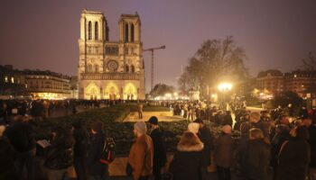 Notre-Dame de Paris accueille à nouveau les fidèles pour les messes de Noël